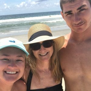 Meet your Posher, Valerie